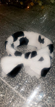 Load image into Gallery viewer, Fuzzy Spa Headbands